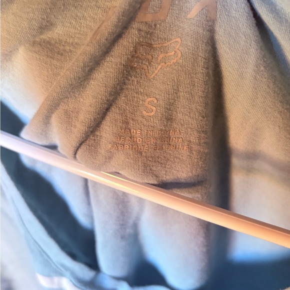 Fox Women's Light Blue V-Neck Tee - Picture 2 of 3